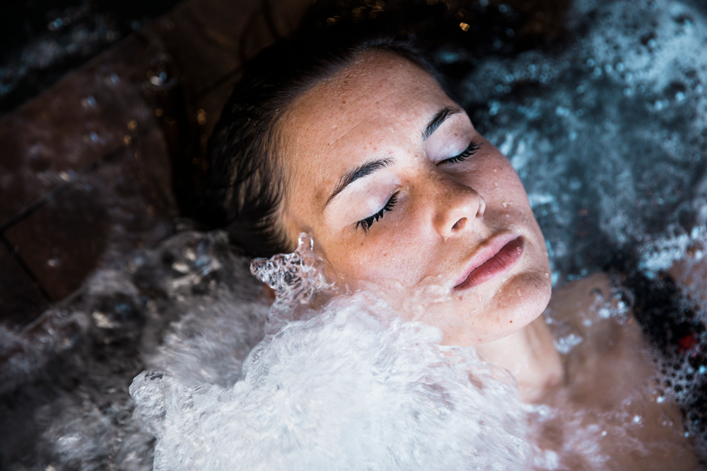 Should You Take an Ice Bath When You’re Sick?