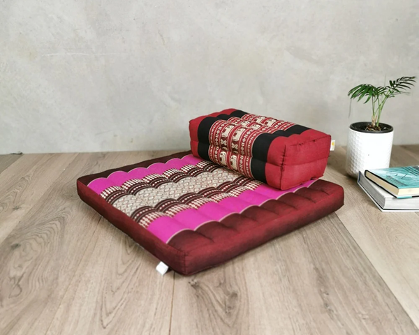 zafu and zabuton meditation cushion combination