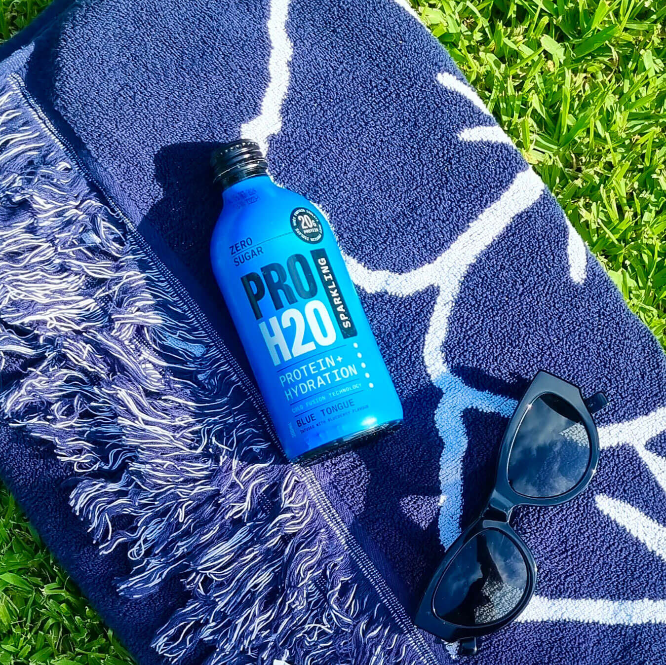 Premium PRO H20 Sparkling 20g Protein Hydration Drink Zero Sugar Hydrate - Blue Tongue