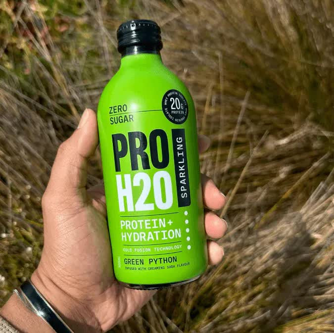 Premium PRO H20 Sparkling 20g Protein Hydration Drink Zero Sugar Hydrate - Green Python