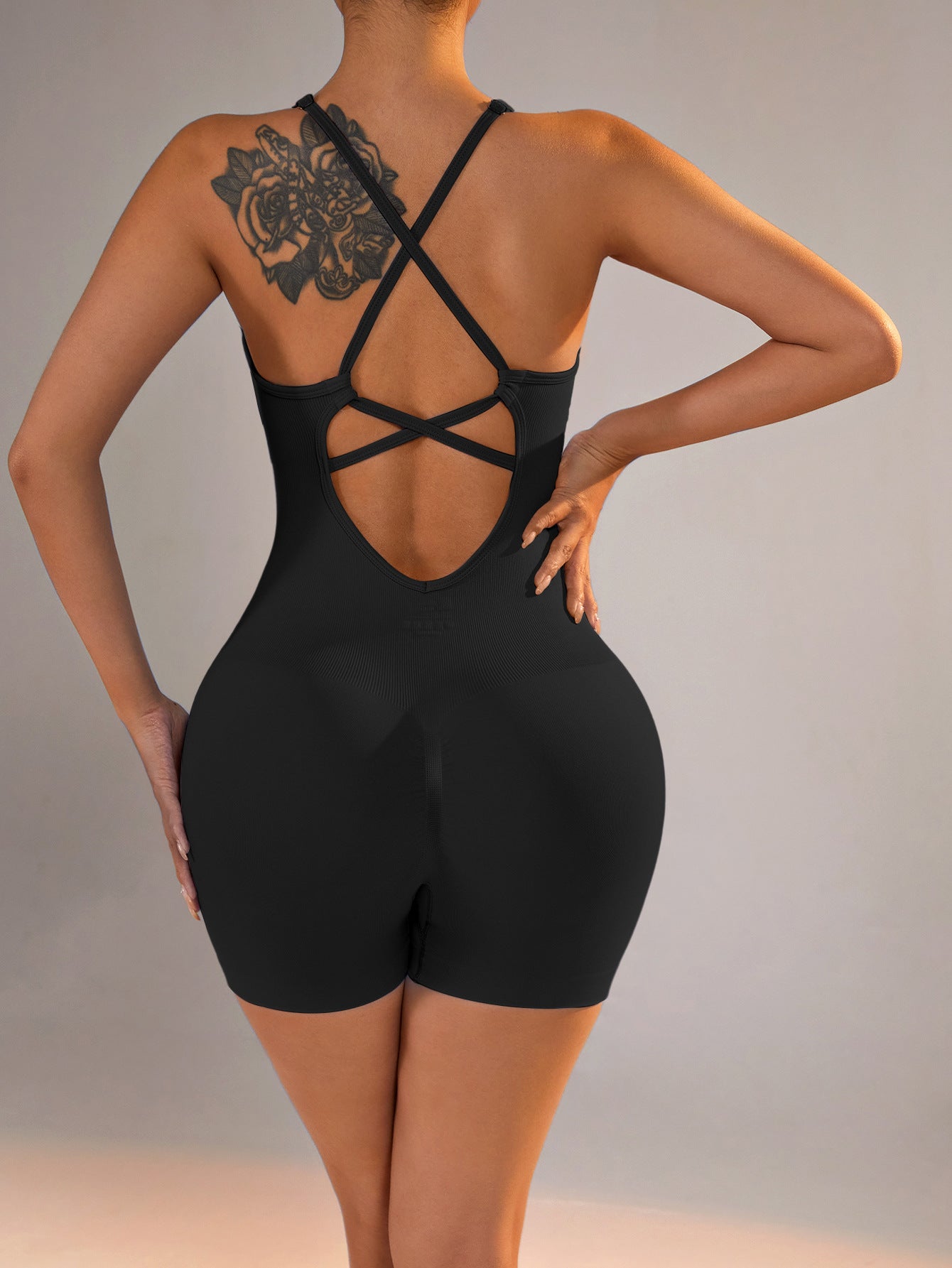 Size L Black Nylon Seamless Yoga Bodysuit - Women’s Athletic Romper Crisscross Back Workout Jumpsuit - Sports & Fitness