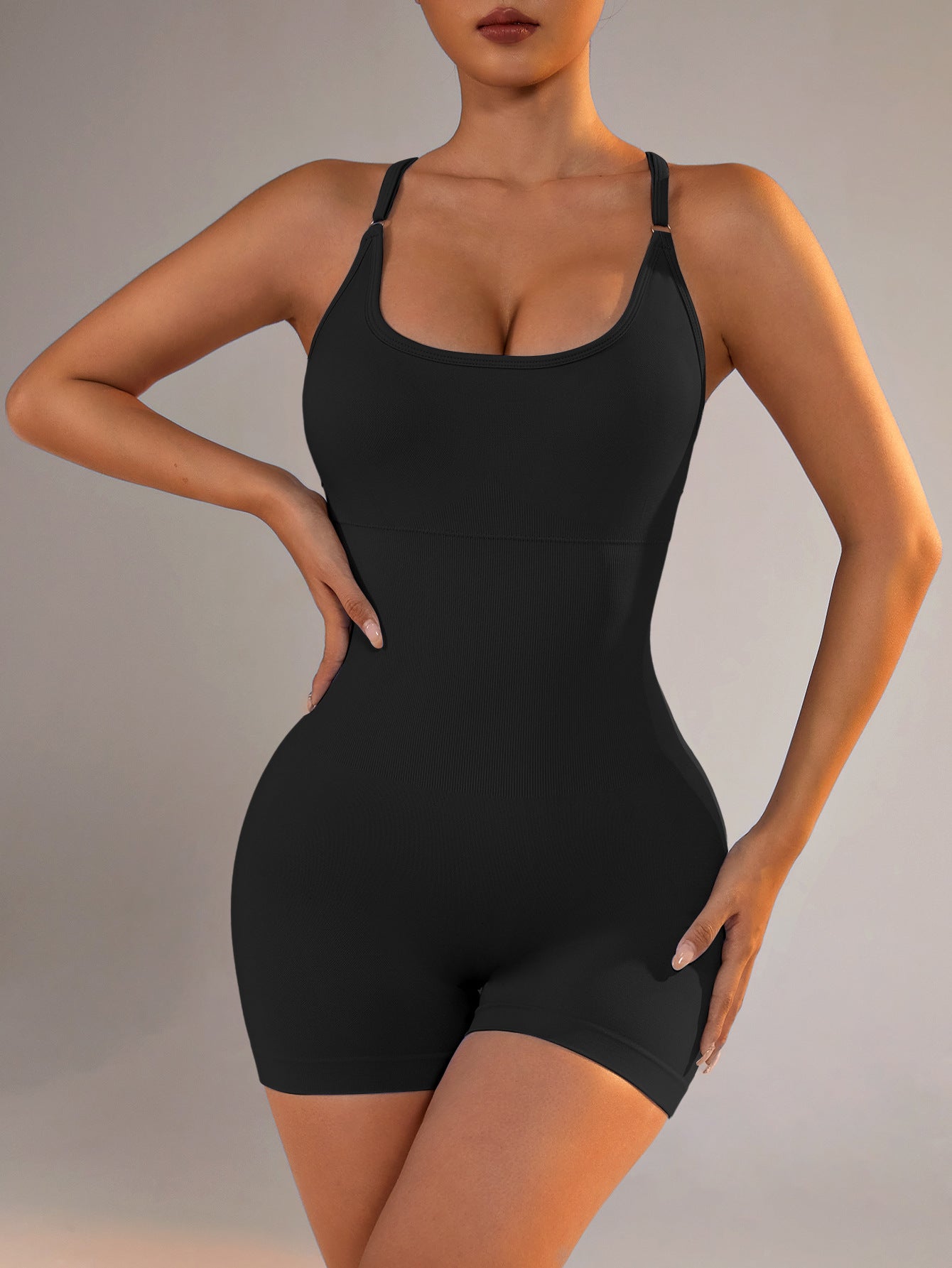Size L Black Nylon Seamless Yoga Bodysuit - Women’s Athletic Romper Crisscross Back Workout Jumpsuit - Sports & Fitness
