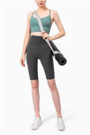 Size L Titanium Grey Seamless High-Waisted Premium Yoga Shorts for Women - Tummy Control & Butt Lifting Fitness Shorts