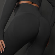 Size M Black Seamless High-Waisted Premium Yoga Pants for Women - Lift Workout Leggings for Running, Gym, and Fitness