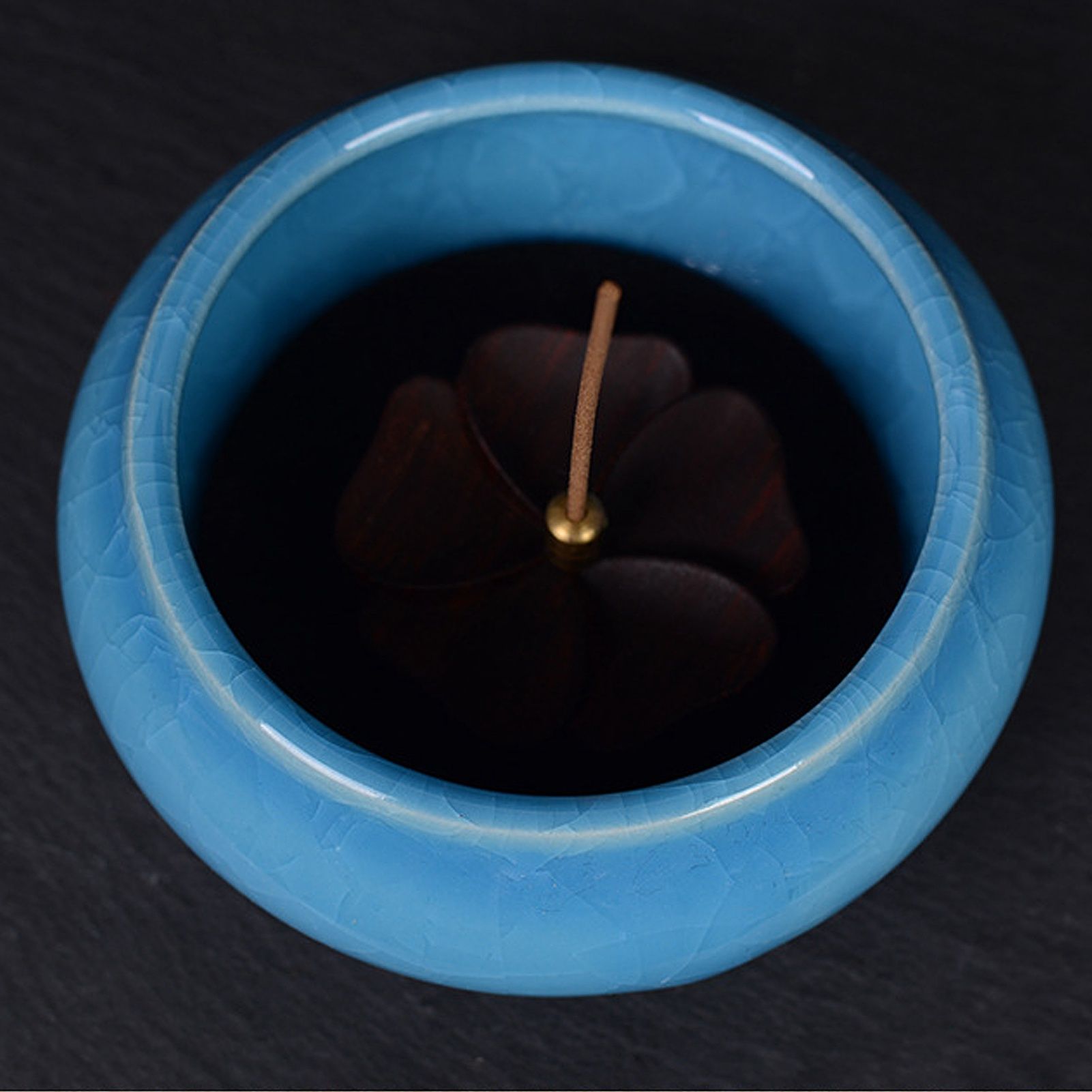 Sky Blue Ceramic Incense Burner Household Indoor Ice Cracked Incense Burner with Lid
